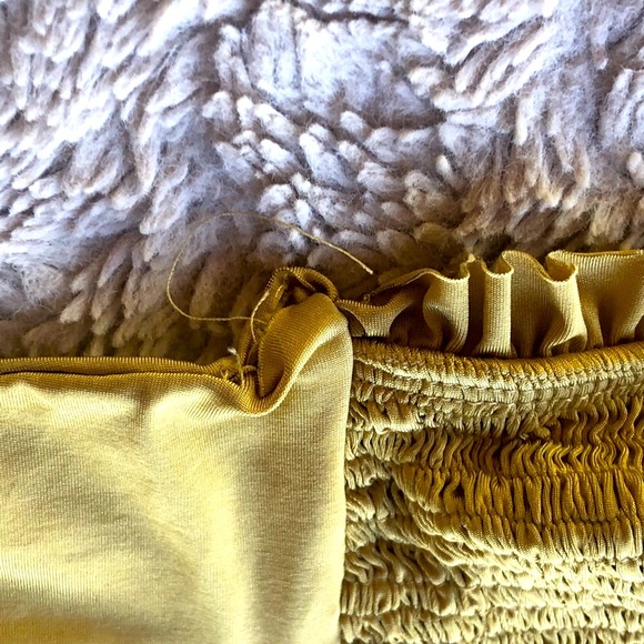 NWOT- Gold Ruched  Bikini Bandeau. SZ SM - Picture 6 of 7